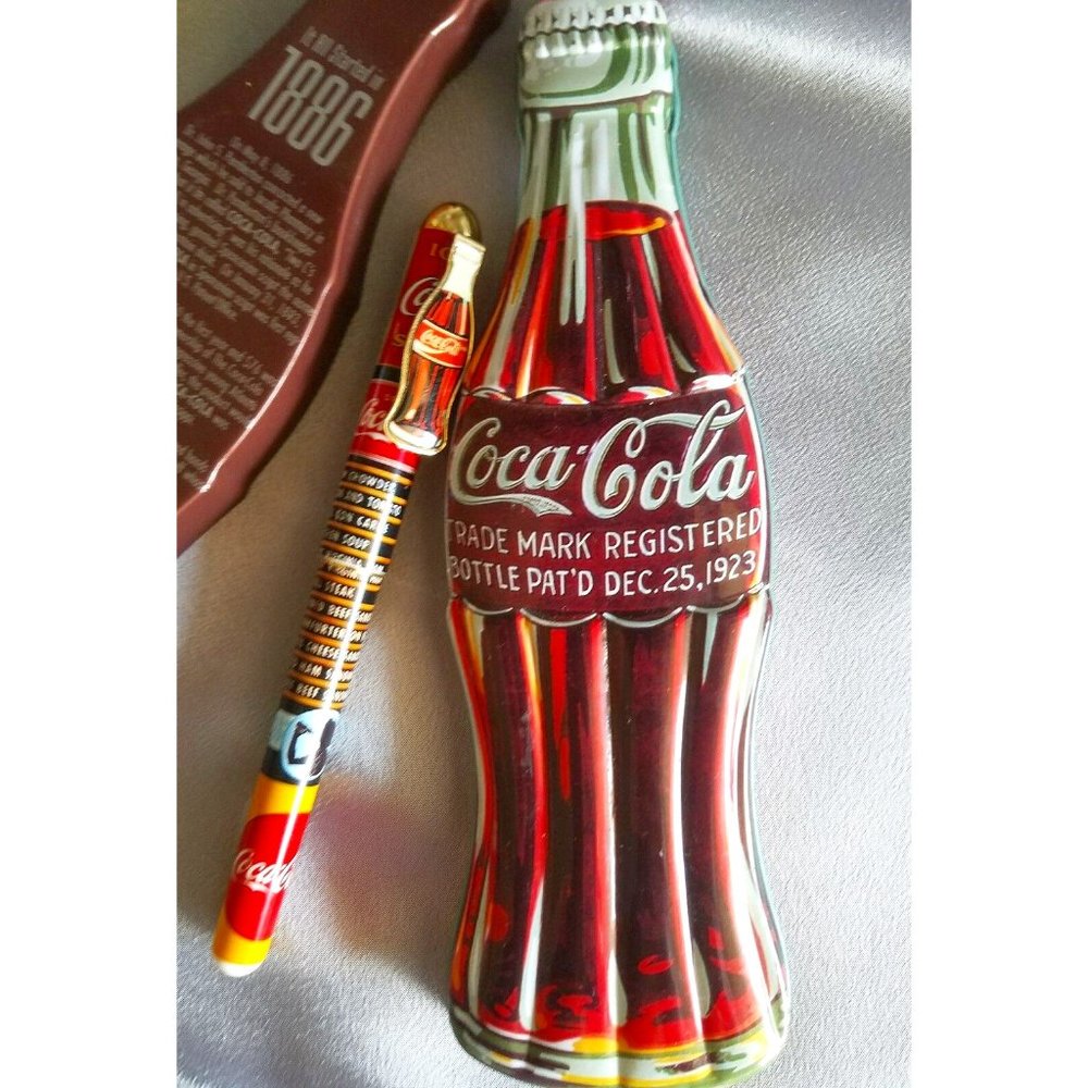 Vintage Coca Cola Roller Ball Pen in Tin box 1996 conmemorative